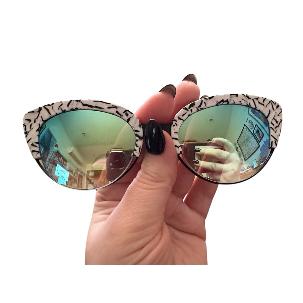 KREWE Josephine NEW Cat Eye Sunglasses Mirrored Lenses